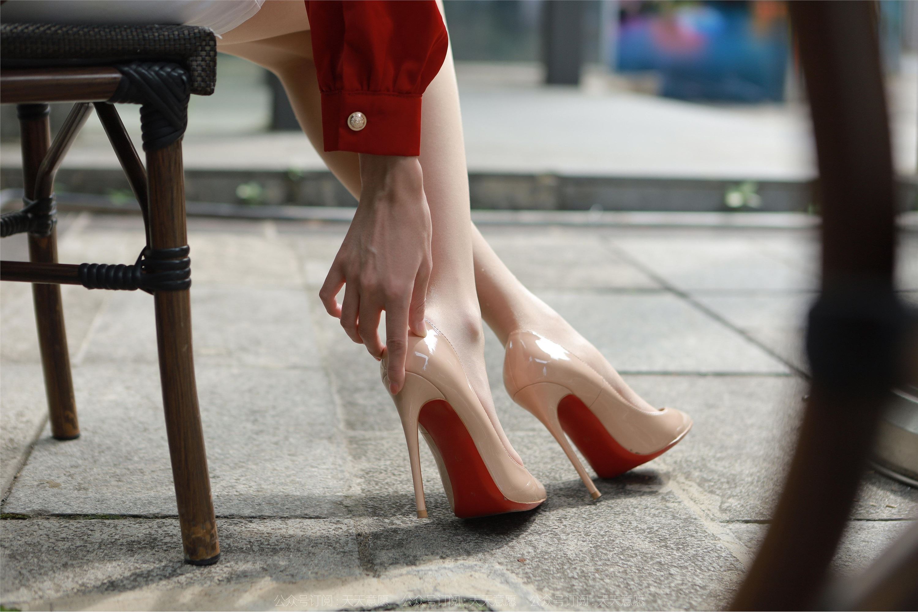 IESS异思趣向  2022.10.19 丝享家 1242 团团《阳光下的长腿》